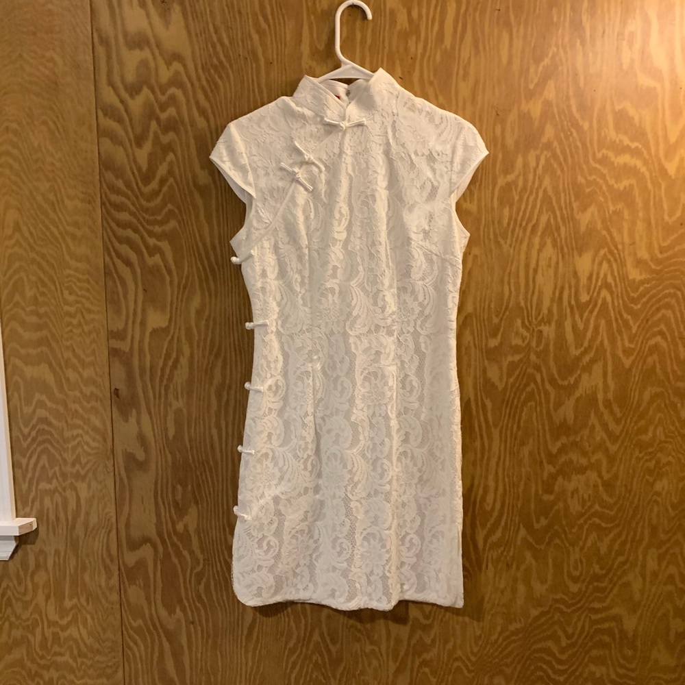 Chinese short sleeve white Qipao （size 4）